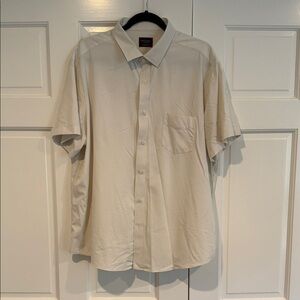 UNTUCKit Men's Cream Button Down Shirt